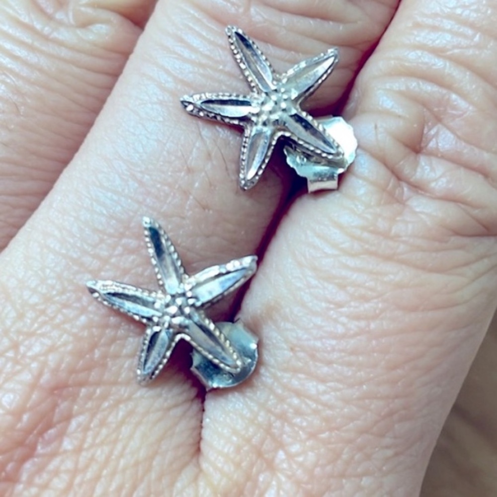 Sterling Silver Starfish Studs. - Picture 2 of 6